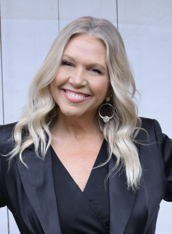Dr. Lisa Dunne